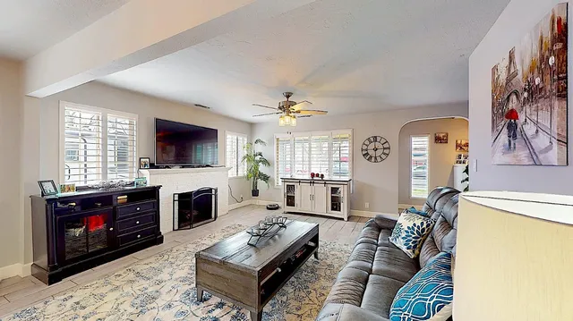 $569,000 | 204 North Santa Ana Avenue, Modesto, CA 95354