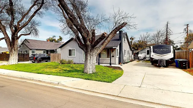 $569,000 | 204 North Santa Ana Avenue, Modesto, CA 95354