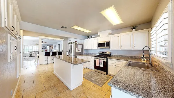 $539,000 | 204 North Santa Ana Avenue, Modesto, CA 95354