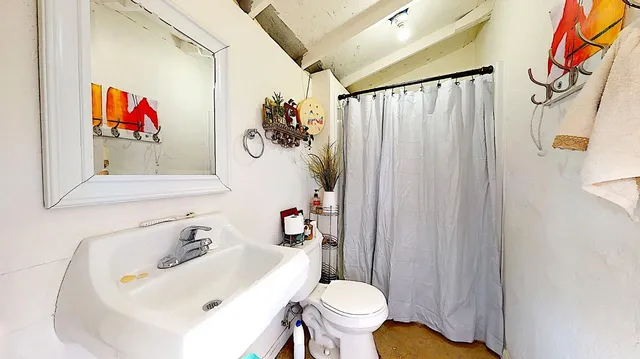 $569,000 | 204 North Santa Ana Avenue, Modesto, CA 95354