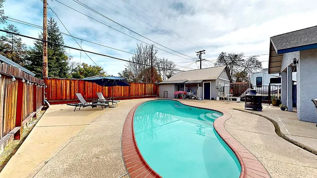 $569,000 | 204 North Santa Ana Avenue, Modesto, CA 95354