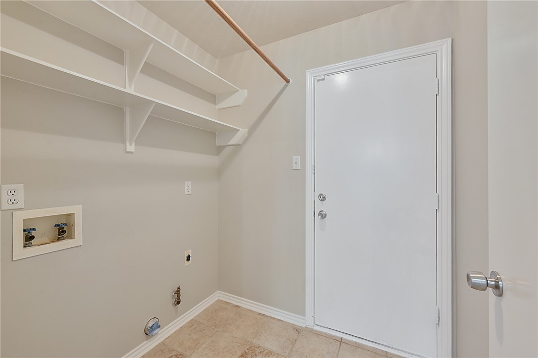 1804 Ibis Court Bryan, TX 77807 - Photo 14 of 17 a view of small space