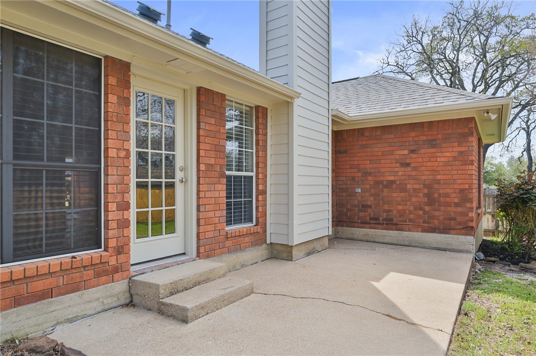 1804 Ibis Court Bryan, TX 77807 - Photo 17 of 17 a view of entrance gate of the house