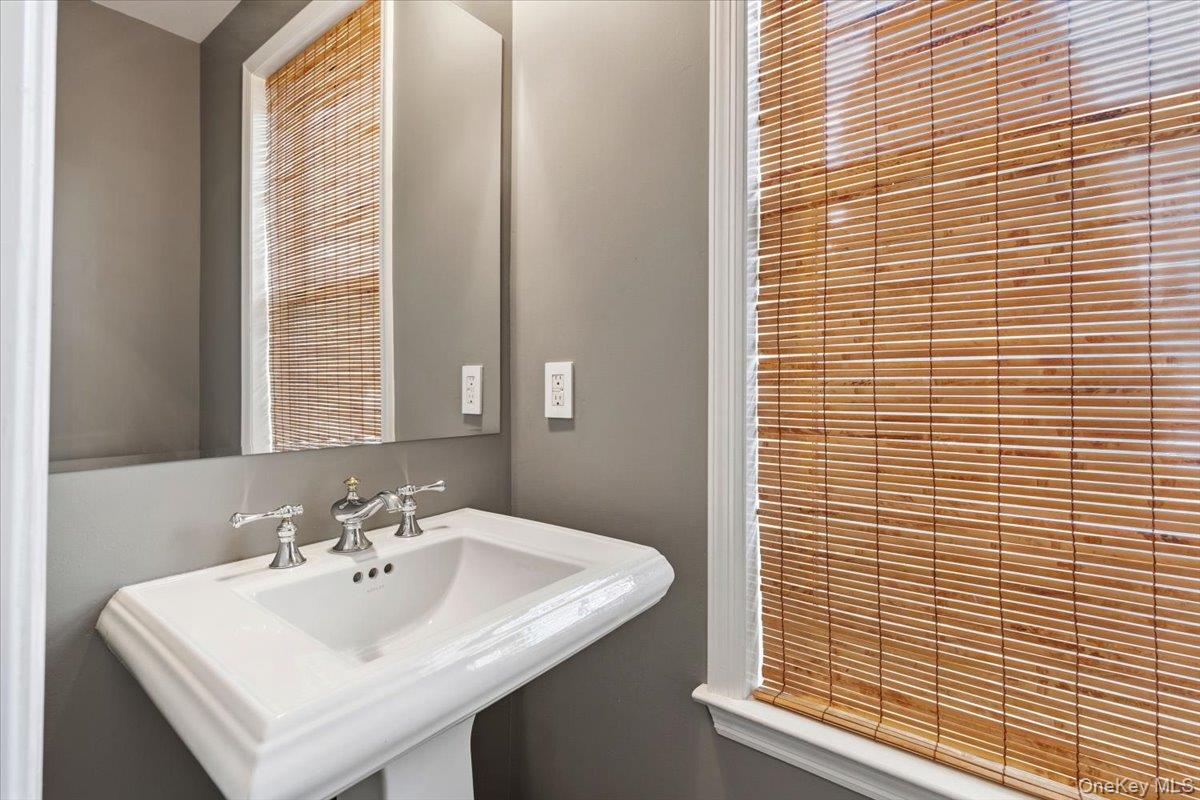 67 Bellefair Road Rye Brook, NY 10573 - Photo 17 of 45