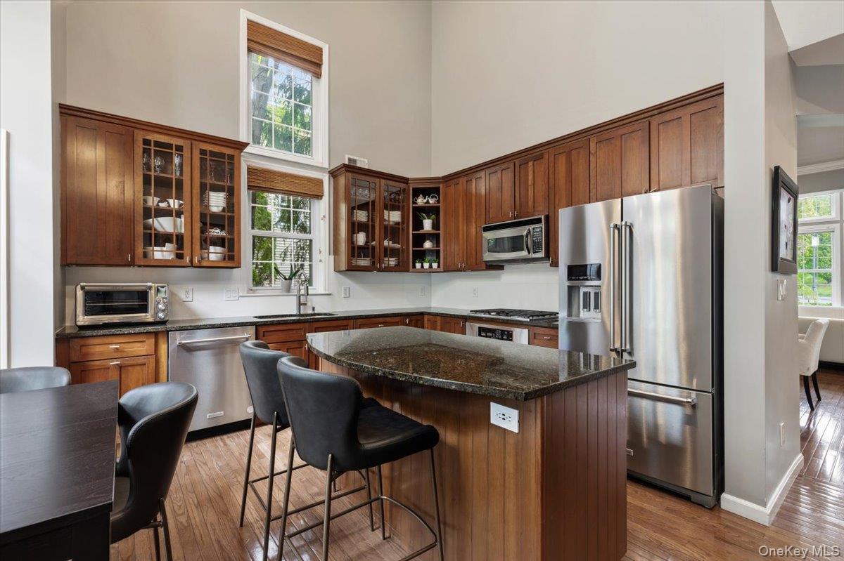 67 Bellefair Road Rye Brook, NY 10573 - Photo 10 of 45