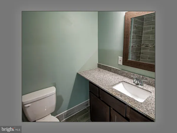 a bathroom with a bath tub