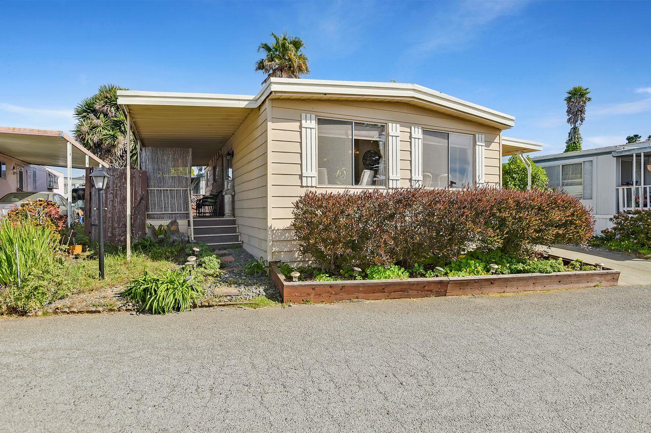 4 Sea Shell Circle, Unit 4 Half Moon Bay, CA 94019 - Photo 2 of 31