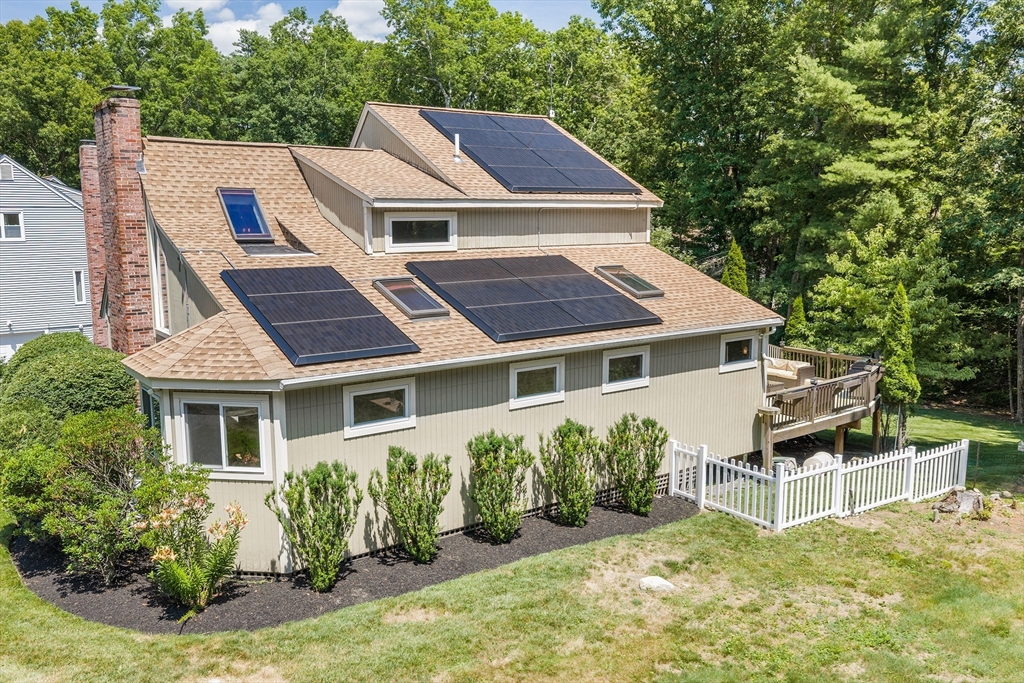 7 Sherborne Circle Ashland, MA 01721 - Photo 2 of 34