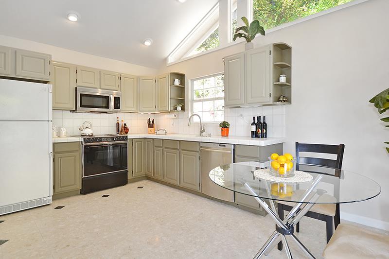 833 Valencia Road Aptos, CA 95003 - Photo 4 of 22 Gallery Image 4