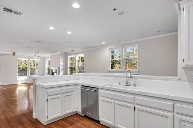 $599,000 | 772 McClelland Drive, Windsor, CA 95492