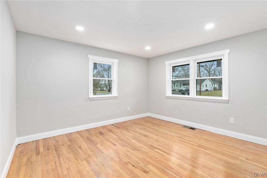1660 Pleasant View Road Bethlehem, PA 18015 - Photo 12 of 17 Gallery Image 12