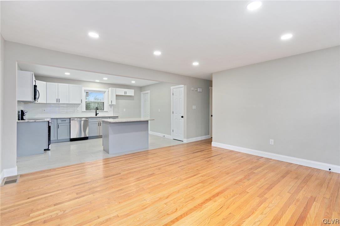 1660 Pleasant View Road Bethlehem, PA 18015 - Photo 9 of 17 Gallery Image 9