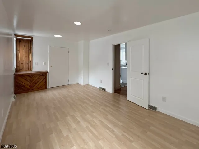 $590,000 | 118 North 14th Street, Prospect Park, NJ 07508