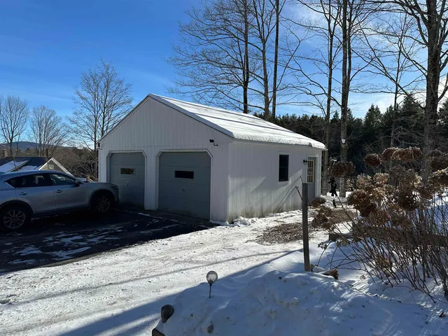 $419,900 | 22 Altemont Street, Peterborough, NH 03458