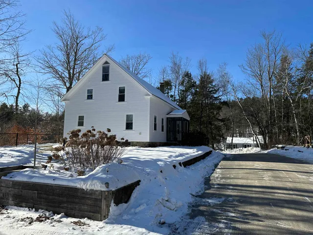 $419,900 | 22 Altemont Street, Peterborough, NH 03458