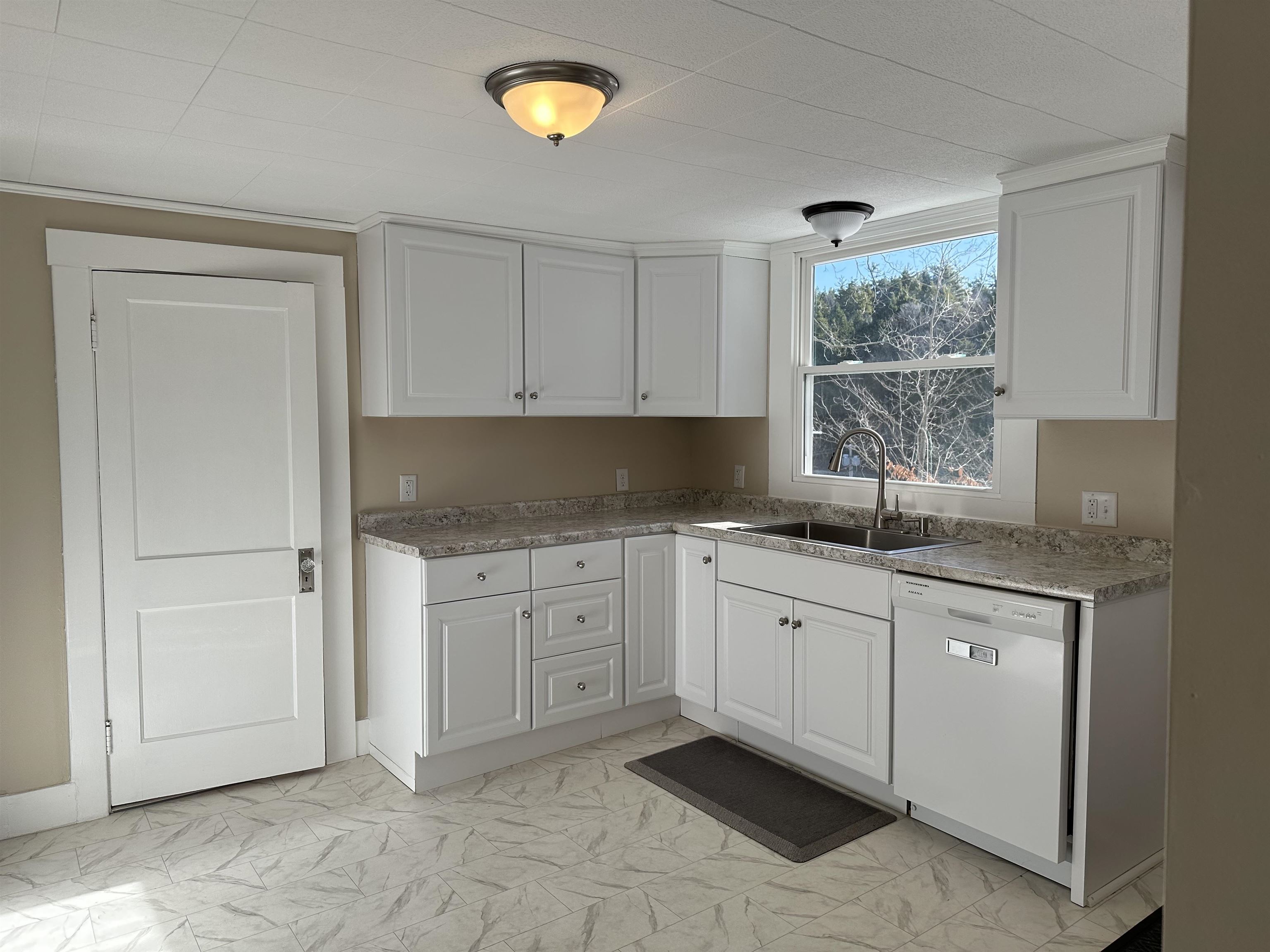 22 Altemont Street Peterborough, NH 03458 - Photo 8 of 46