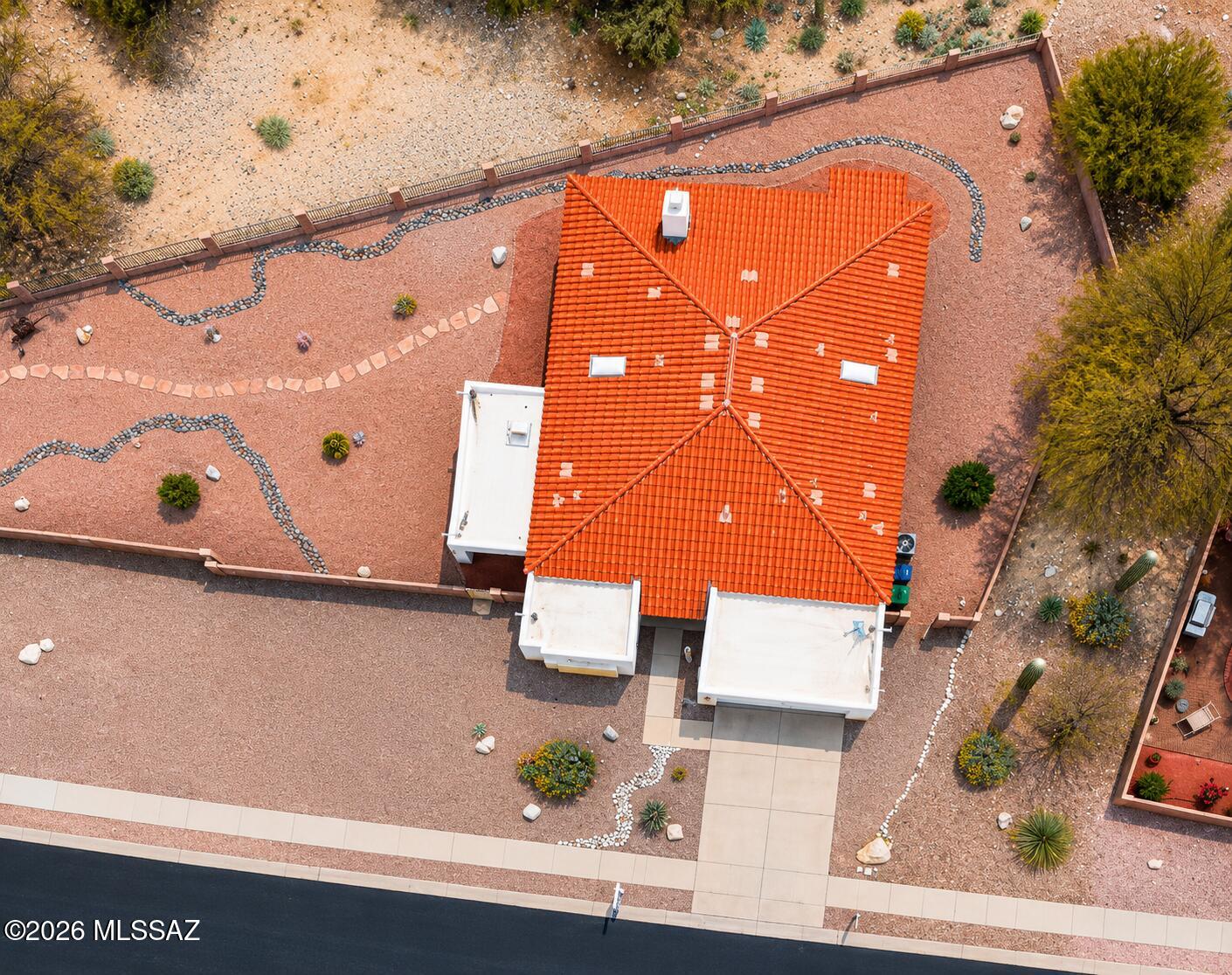 5335 North Canyon Rise Place Tucson, AZ 85749 - Photo 3 of 42 16DD98D9-D8C5-4814-9D82-C880D2A3BC2A