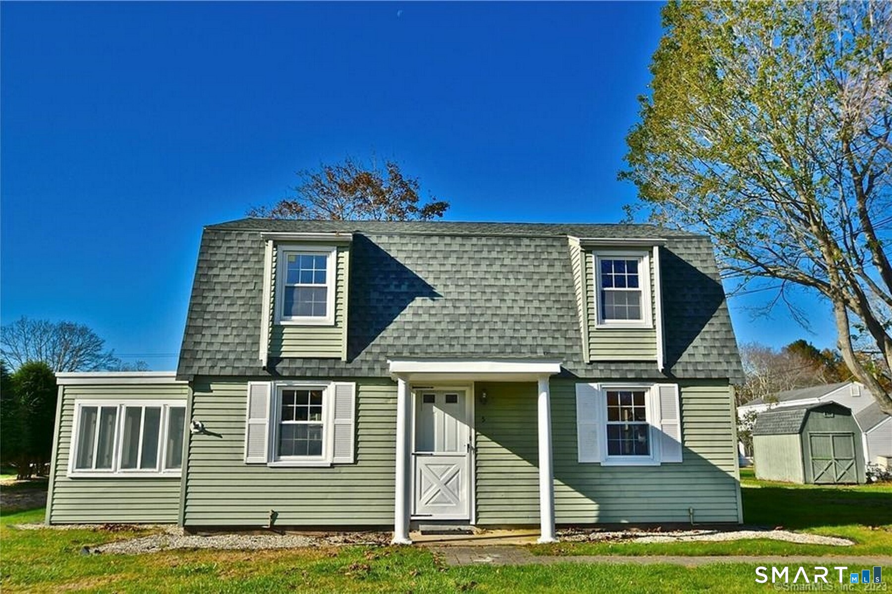 5 Meriden Road Old Lyme, CT 06371 - Photo 1 of 12 Gallery Image 1