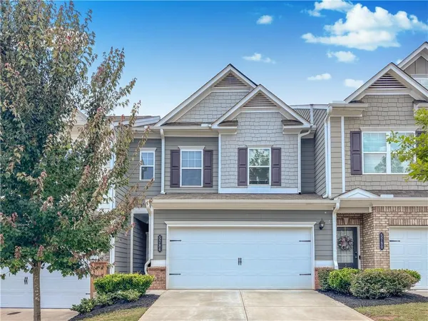 $2,500 | 5784 Silver Lk Drive, Mableton, GA 30126