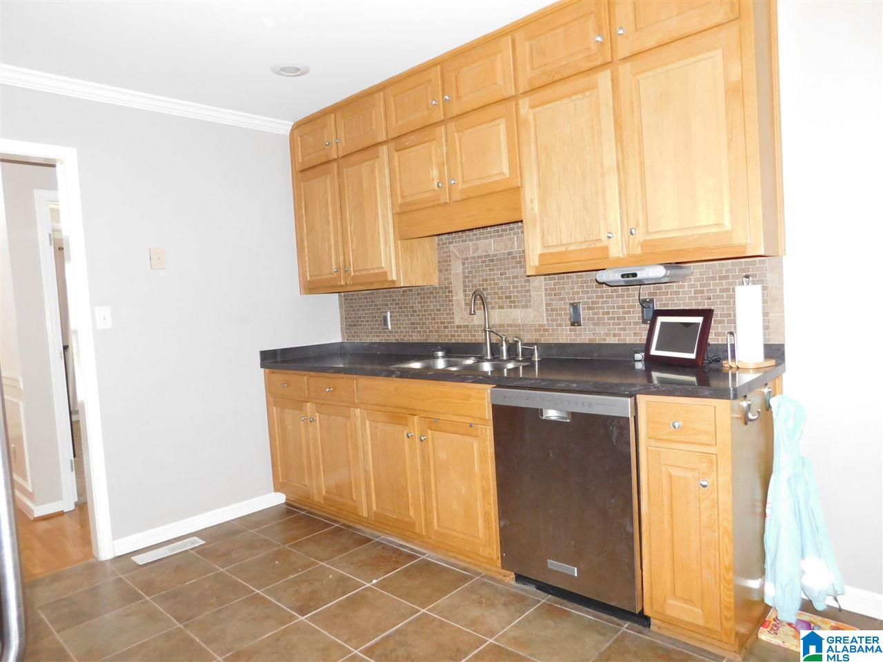 2013 Magnolia Road Leeds, AL 35094 - Photo 11 of 44