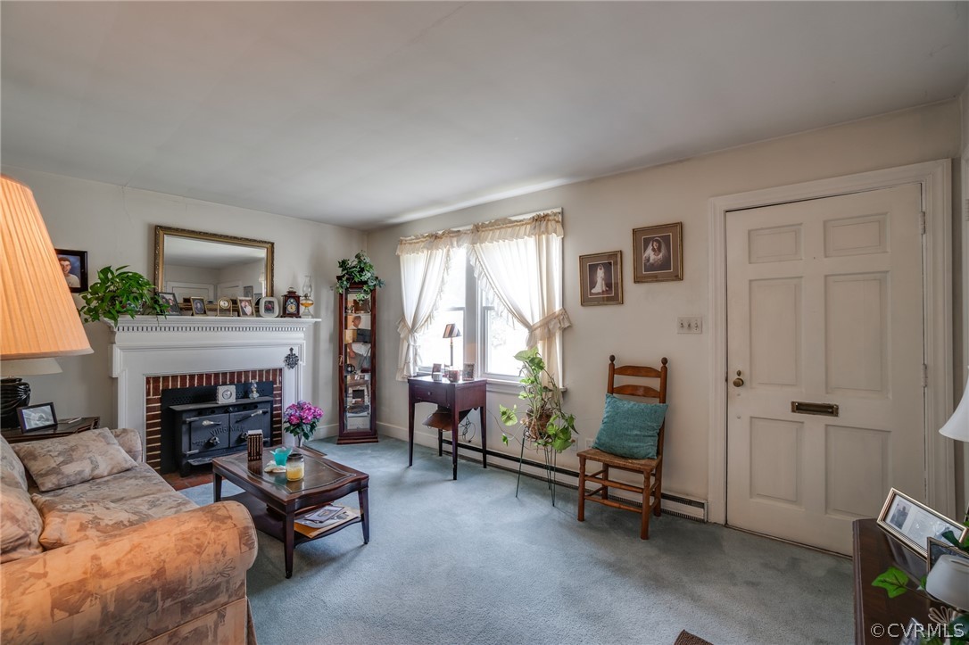 2612 Dumbarton Road Henrico, VA 23228 - Photo 5 of 17 Gallery Image 5