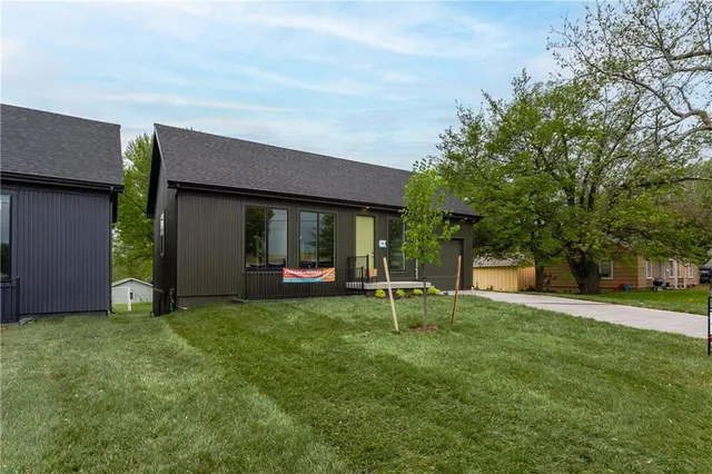 $290,000 | 4411 East 135th Street, Grandview, MO 64030