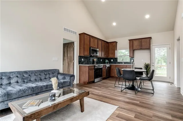 $290,000 | 4411 East 135th Street, Grandview, MO 64030