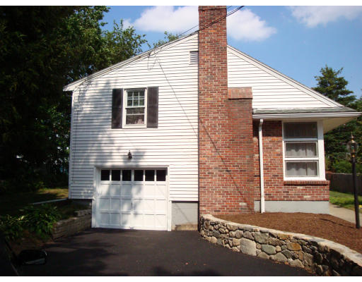 27 Winslow Road Braintree, MA 02184 - Photo 3 of 10 Gallery Image 3