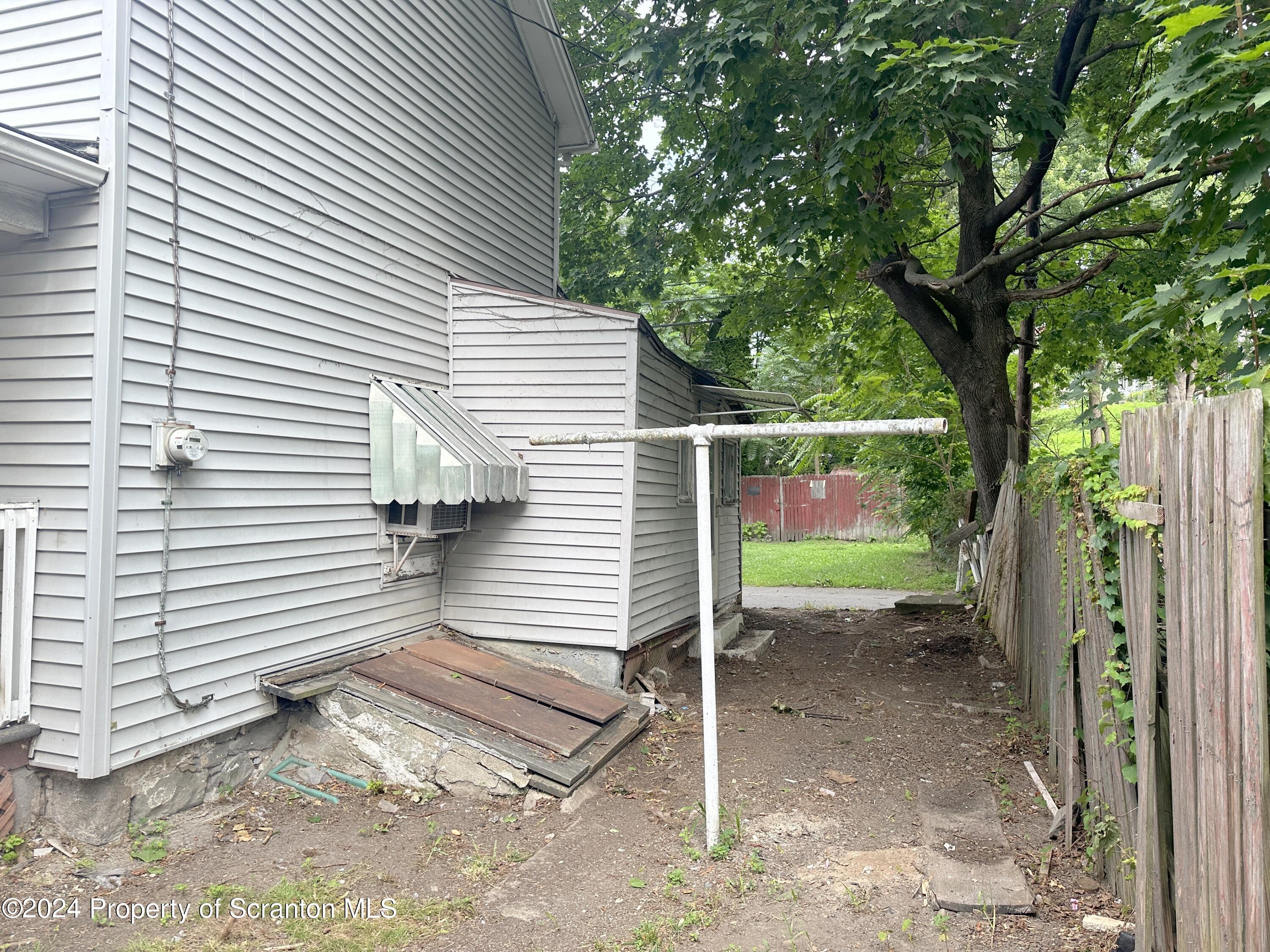 315 North Rear Garfield Scranton, PA 18504 - Photo 7 of 21 Gallery Image 7