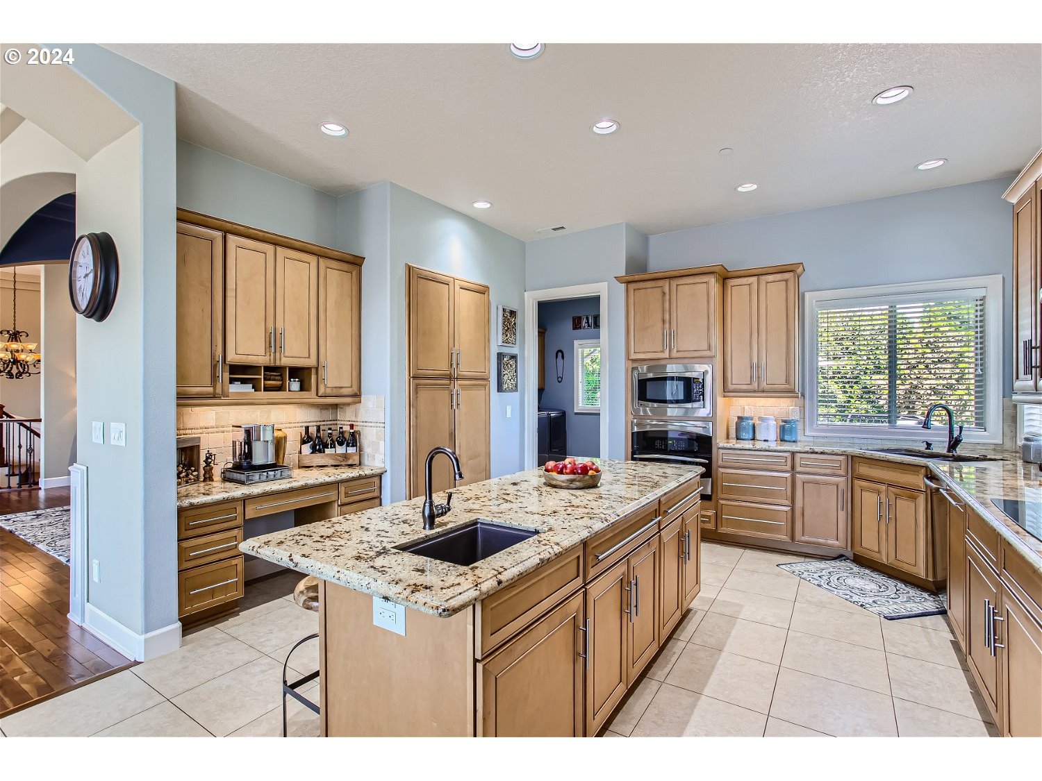 1549 Southwest Walters Loop Gresham, OR 97080 - Photo 11 of 45 Gallery Image 11
