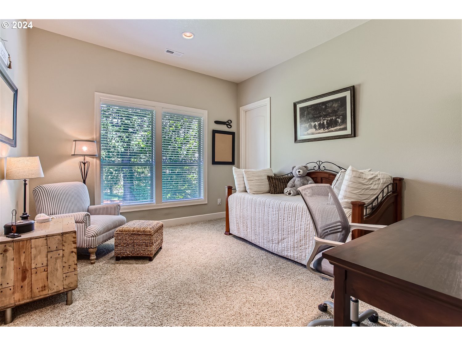 1549 Southwest Walters Loop Gresham, OR 97080 - Photo 19 of 45 Gallery Image 19