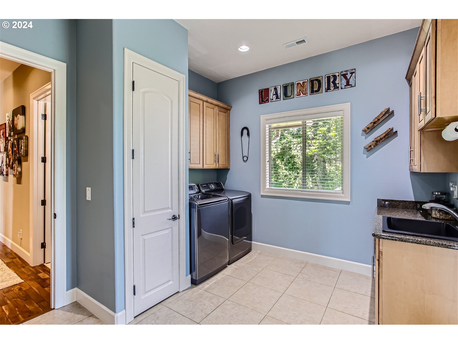 1549 Southwest Walters Loop Gresham, OR 97080 - Photo 28 of 45 Gallery Image 28