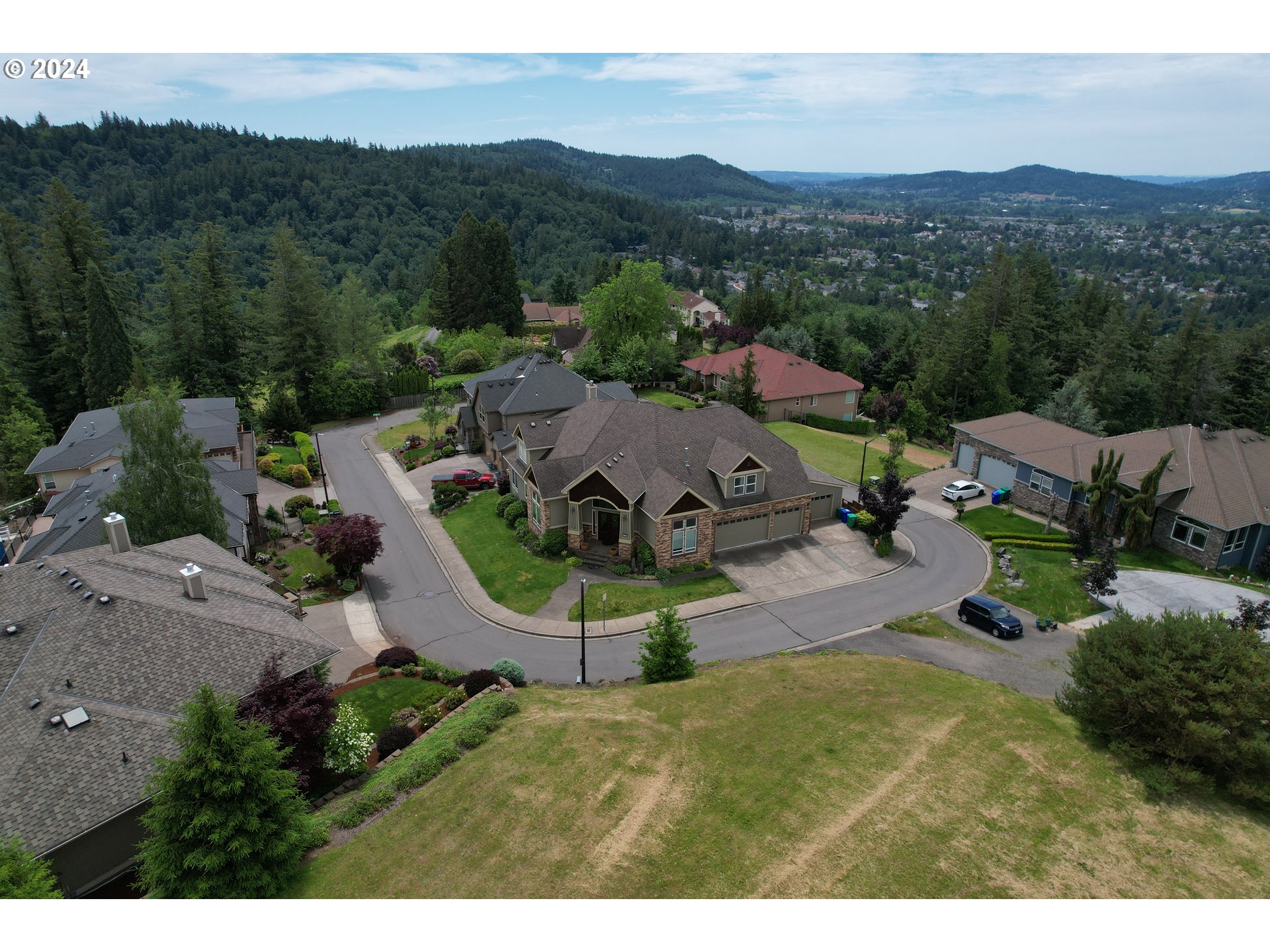 1549 Southwest Walters Loop Gresham, OR 97080 - Photo 35 of 45 Gallery Image 35