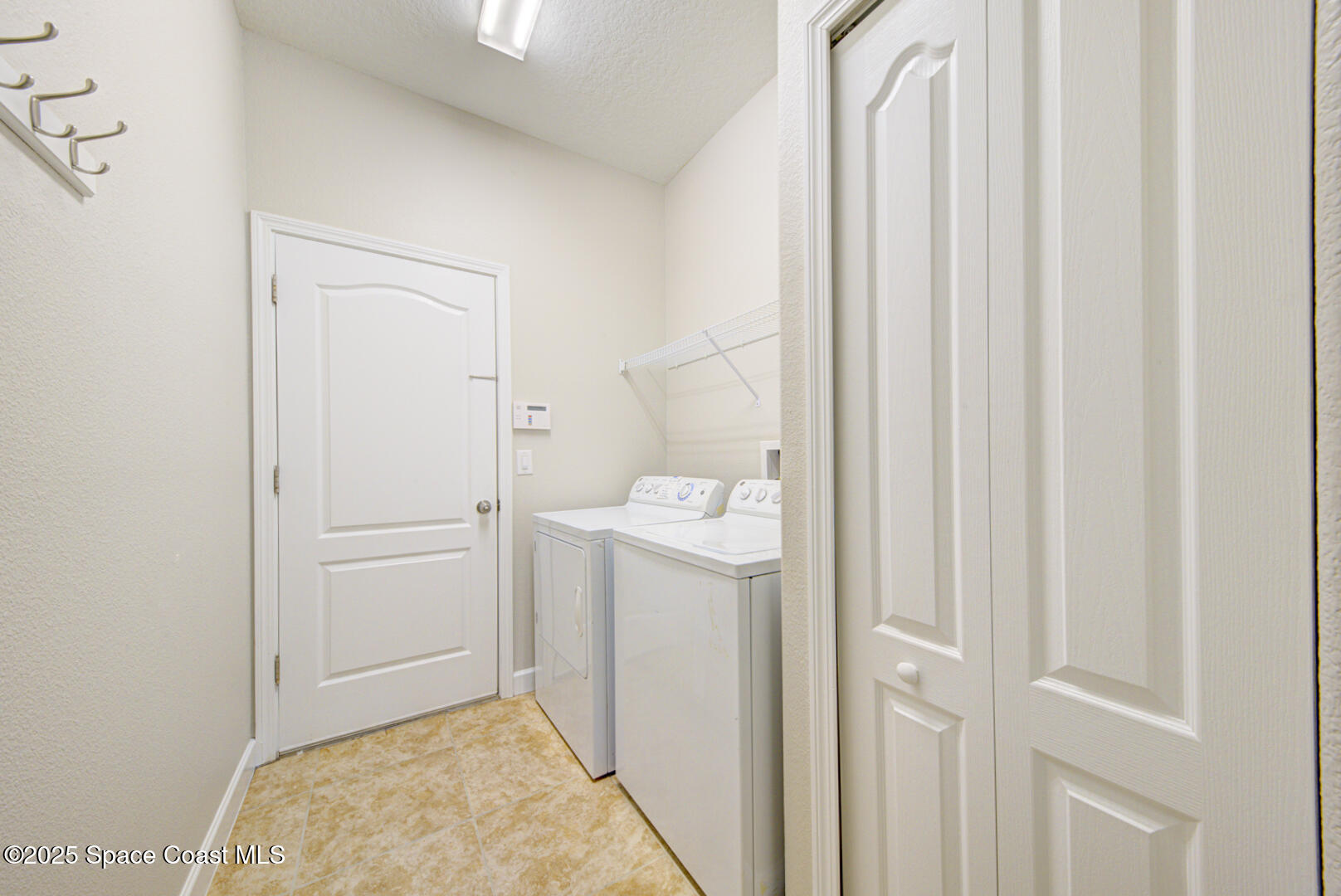 3352 Russ Place Melbourne, FL 32940 - Photo 38 of 67 laundry room