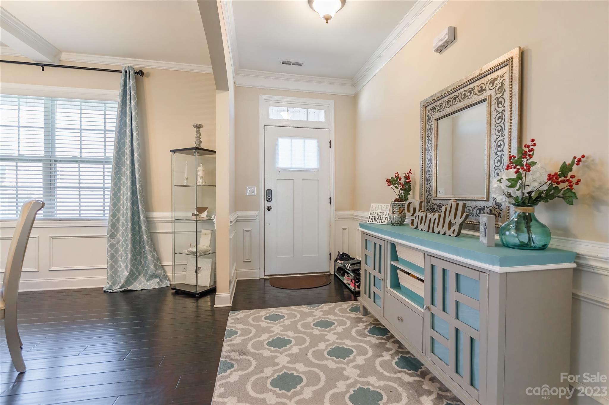 9107 Inverness Bay Road Charlotte, NC 28278 - Photo 3 of 40 Gallery Image 3