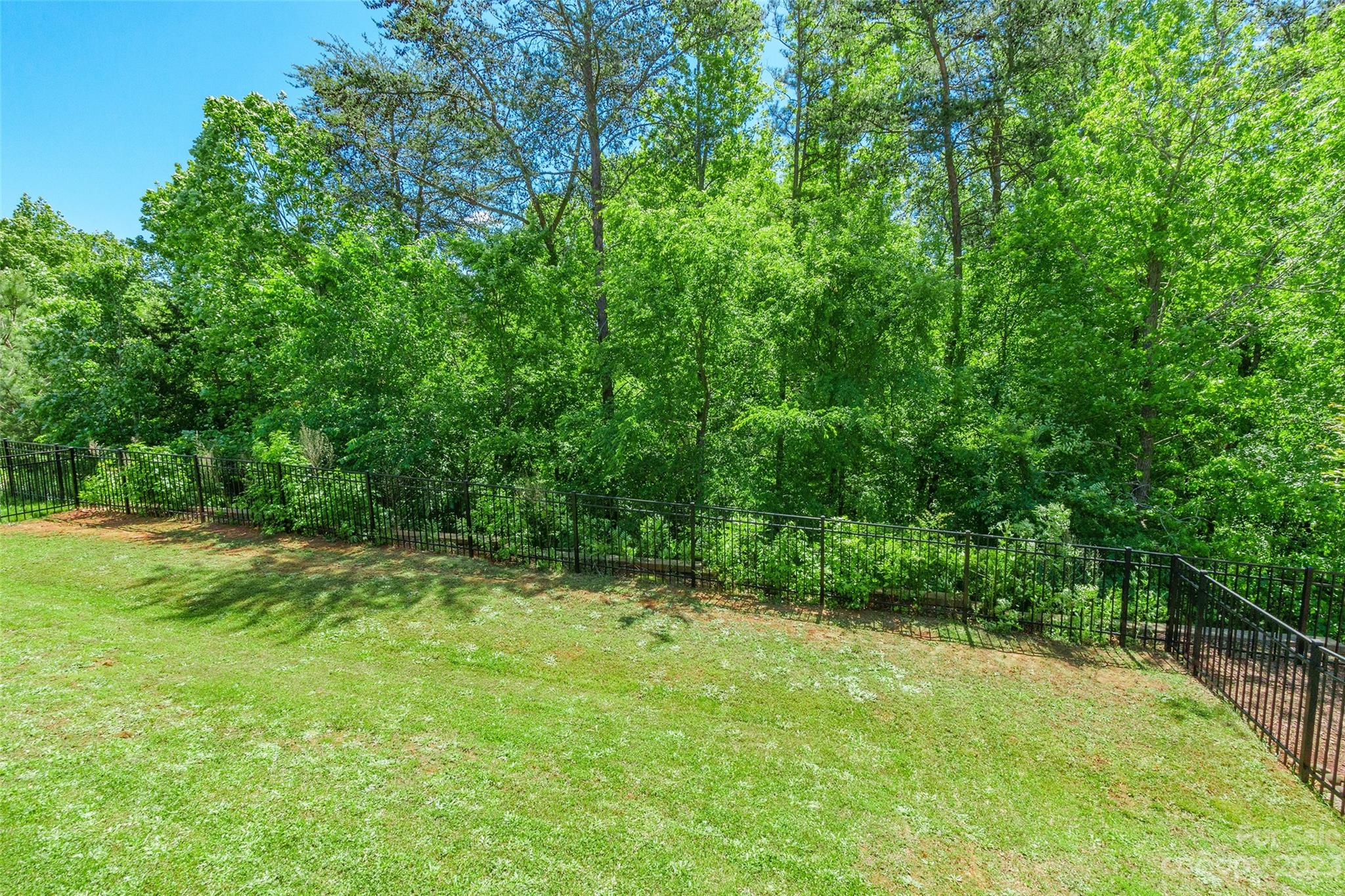 9107 Inverness Bay Road Charlotte, NC 28278 - Photo 33 of 40 Gallery Image 33