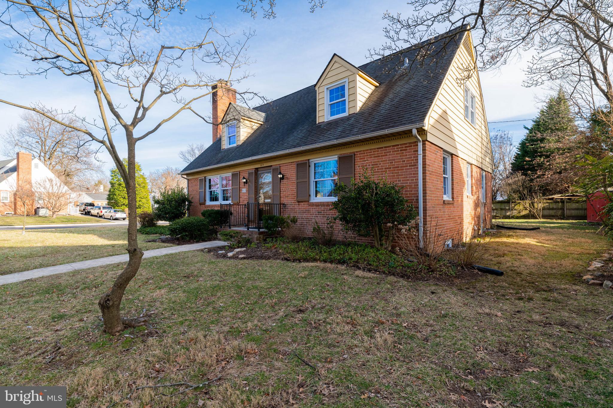 813 Stoneleigh Road Baltimore, MD 21212 - Photo 2 of 42 813 Stoneleigh Road