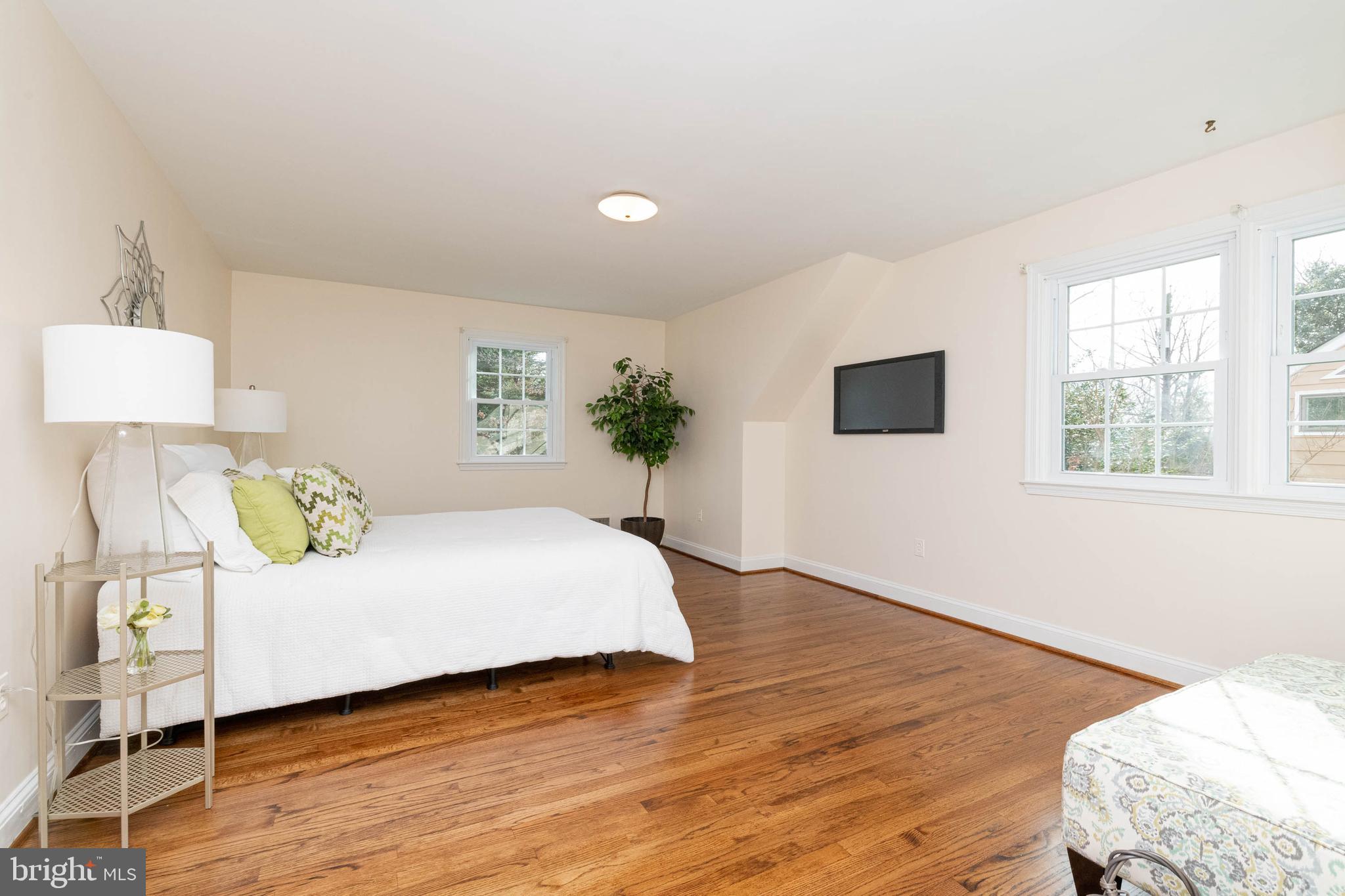 813 Stoneleigh Road Baltimore, MD 21212 - Photo 20 of 42 Master Bedroom