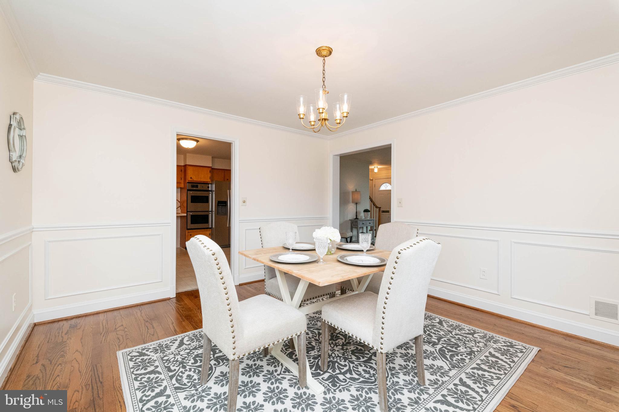 813 Stoneleigh Road Baltimore, MD 21212 - Photo 8 of 42 Dining Room