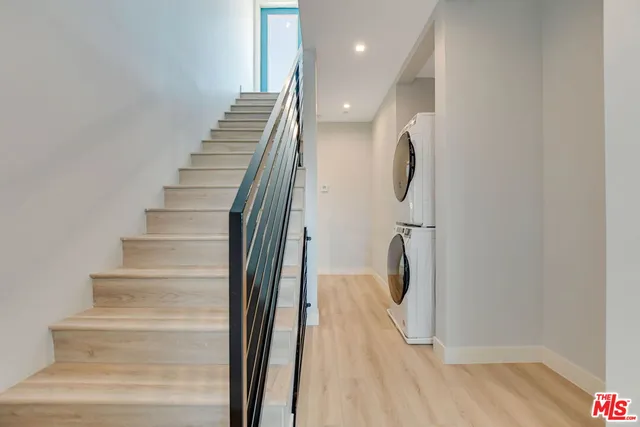 $4,330 | 4547 Saturn Street, Los Angeles, CA 90019