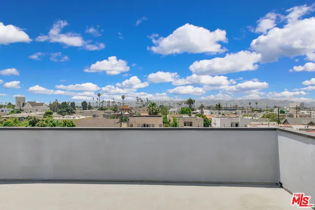 $4,330 | 4547 Saturn Street, Los Angeles, CA 90019