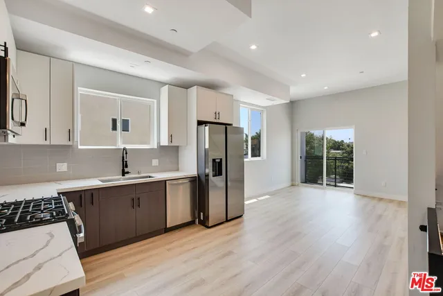 $4,330 | 4547 Saturn Street, Los Angeles, CA 90019