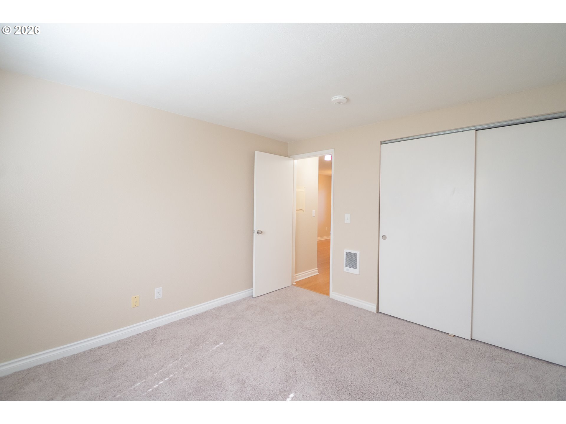 14095 Southwest Walker Road, Unit 71 Beaverton, OR 97005 - Photo 16 of 26 Bedroom