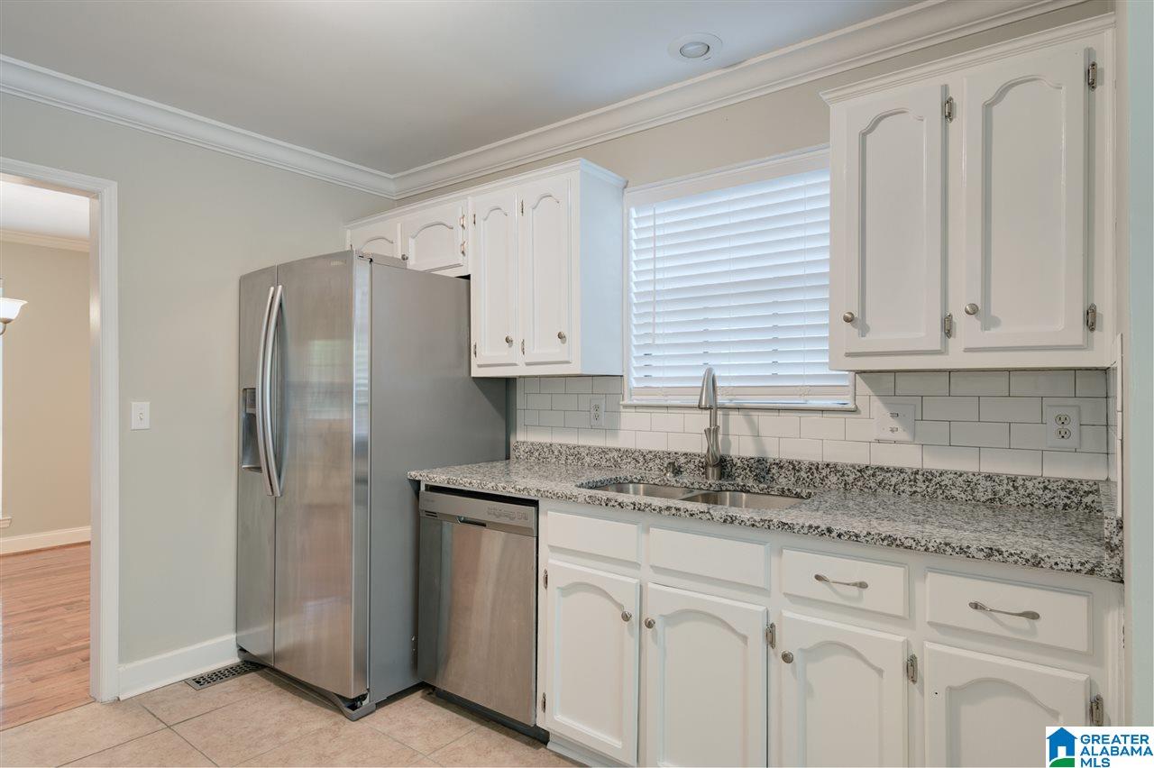 906 5th Court Northwest Alabaster, AL 35007 - Photo 9 of 28