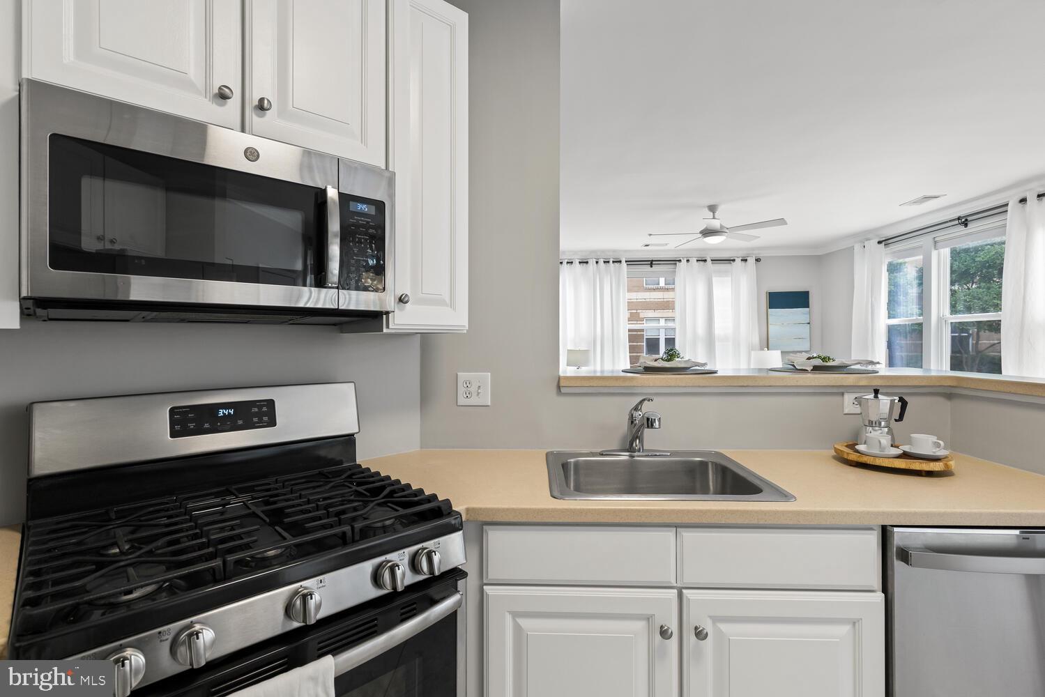 12001 Market Street, Unit 102 Reston, VA 20190 - Photo 16 of 47 Gallery Image 16