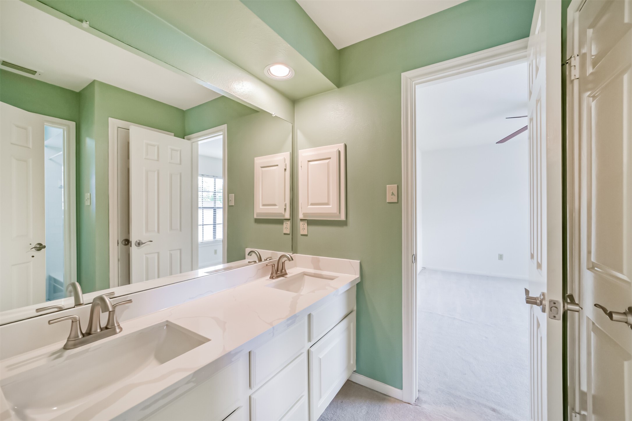 2214 Cherrytree Ridge Lane Houston, TX 77062 - Photo 37 of 45 3nd full bath - Jack n Jill