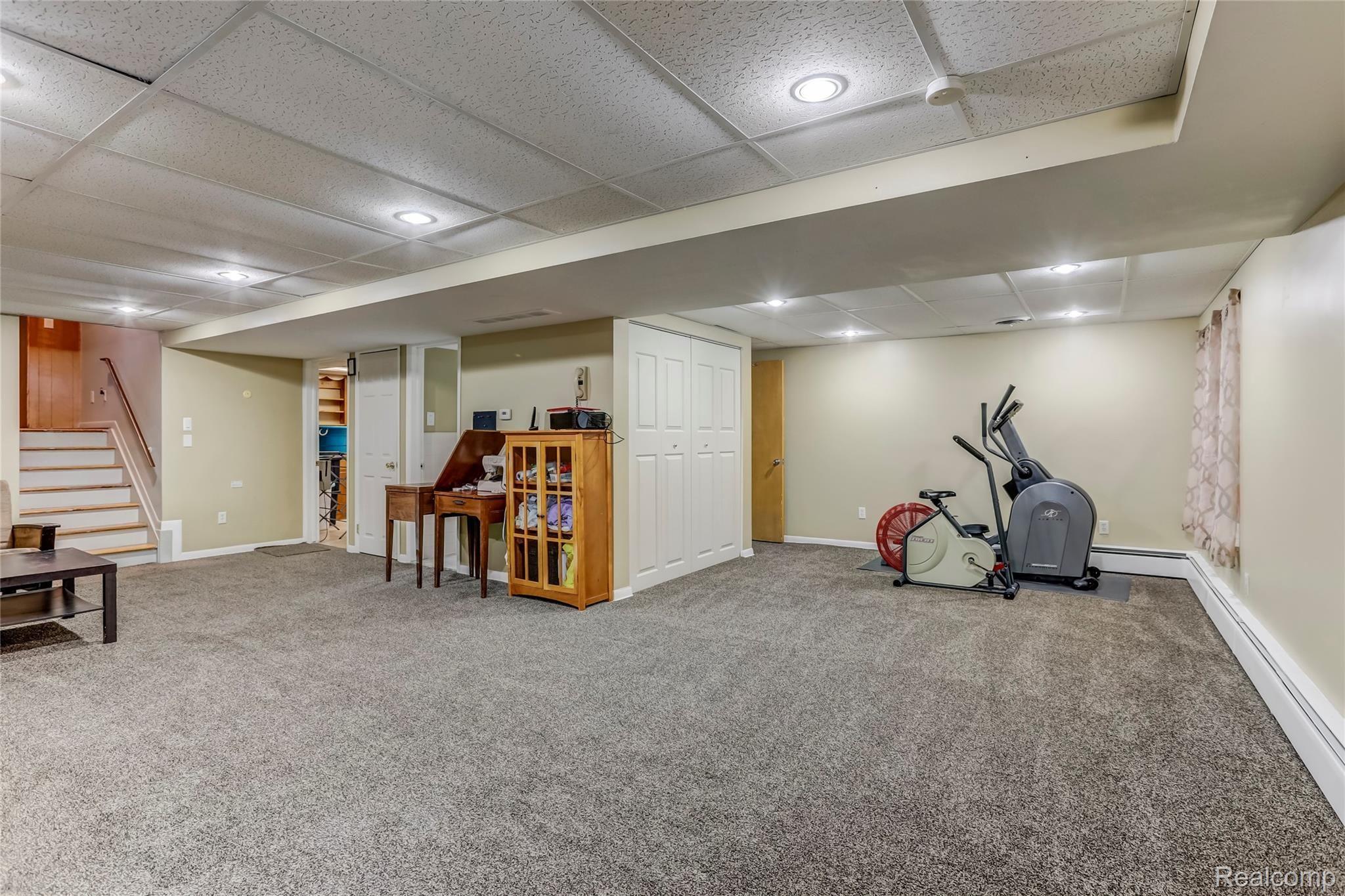 6205 Norham Road Bloomfield Hills, MI 48301 - Photo 33 of 45 6205 Norham Road, Bloomfield Hills, MI-35.jpg-FULL