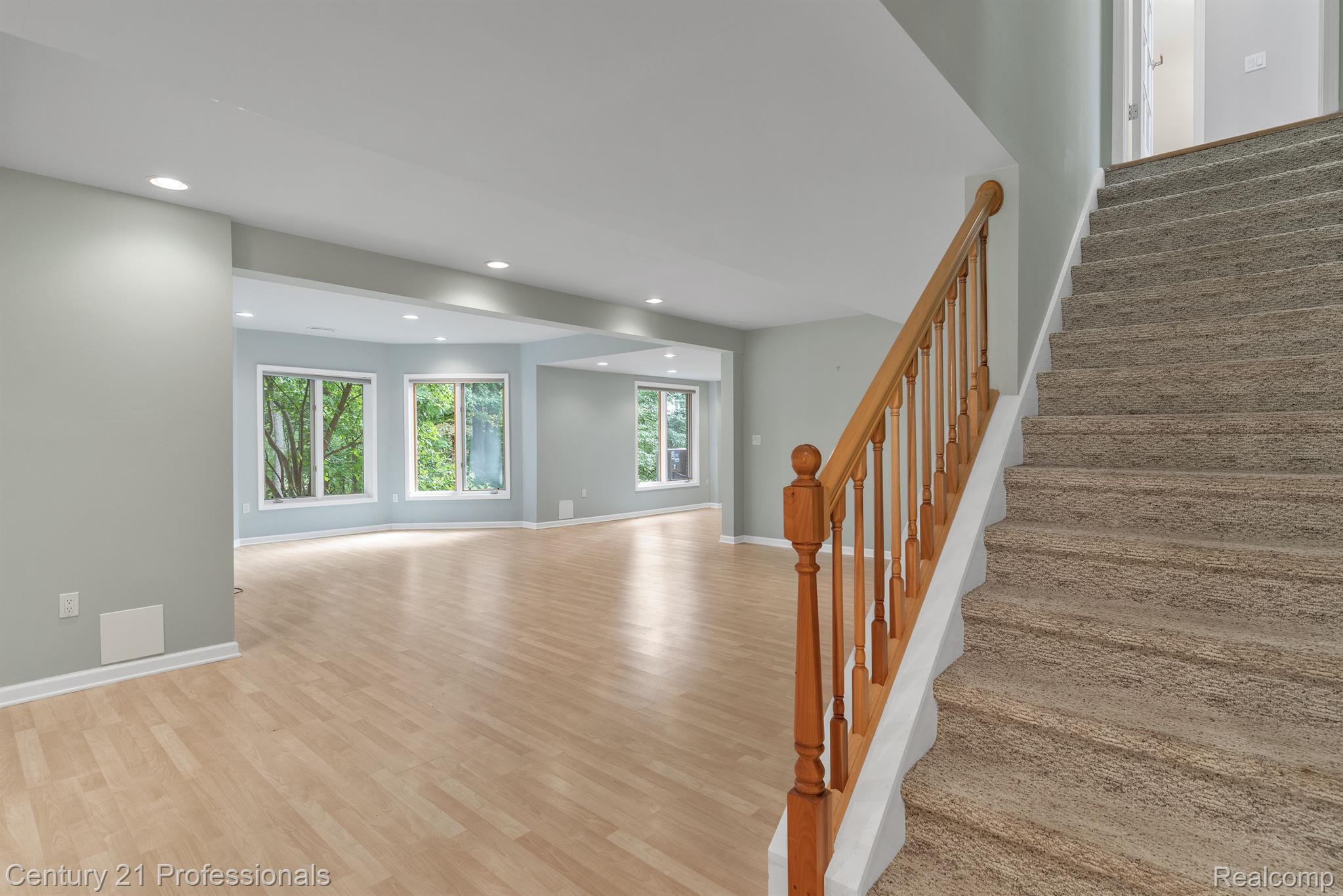 1691 Spring Creek Drive Rochester, MI 48306 - Photo 49 of 78
