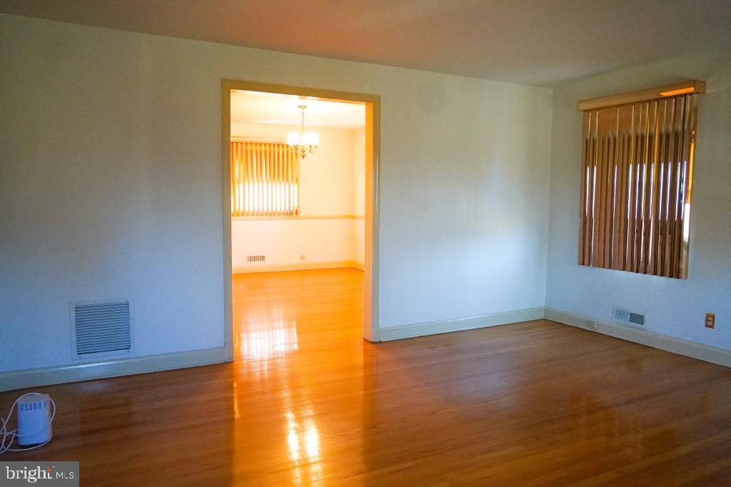 1415 Kirkwood Road Baltimore, MD 21207 - Photo 5 of 29