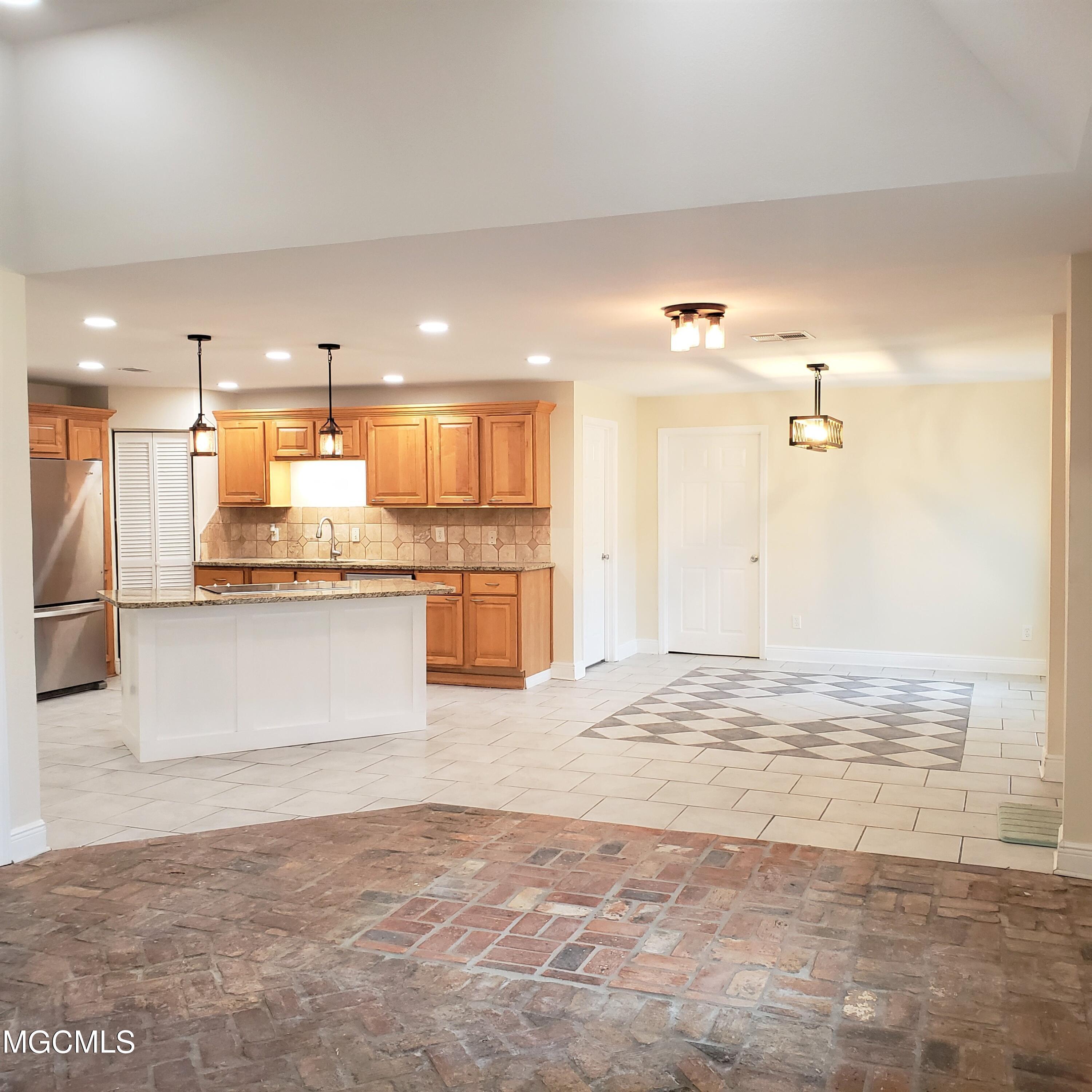 4410 Brodie Road D'Iberville, MS 39540 - Photo 3 of 18 20210929_111548